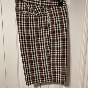 Size 32 linen shorts